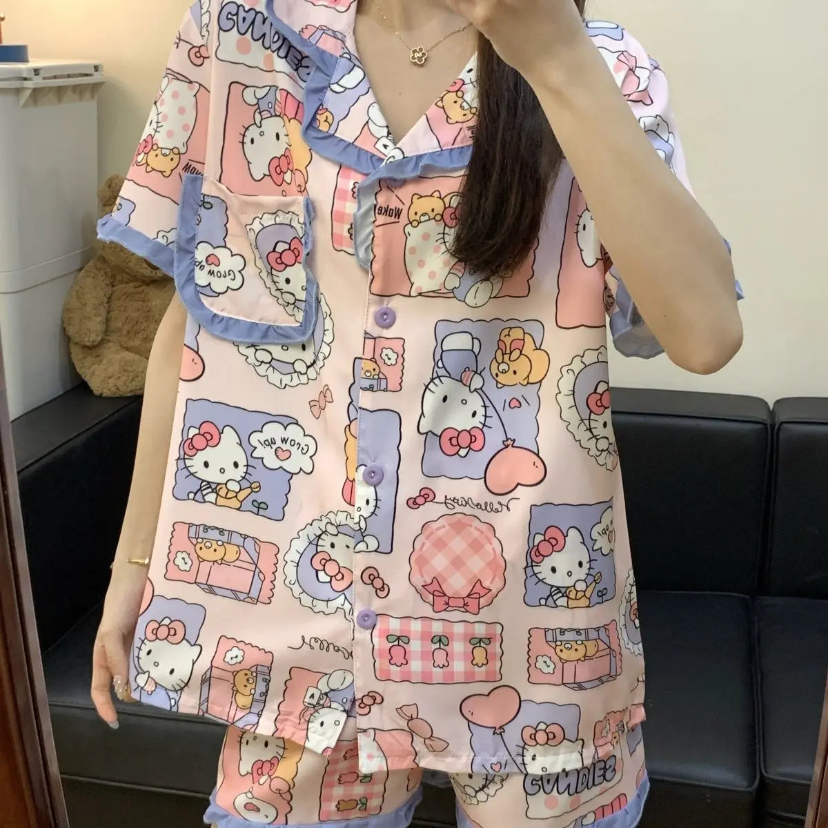Hello Kitty Women's Spring