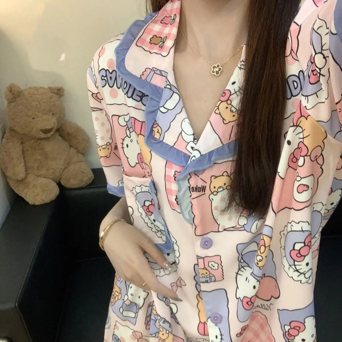 Hello Kitty Women's Spring